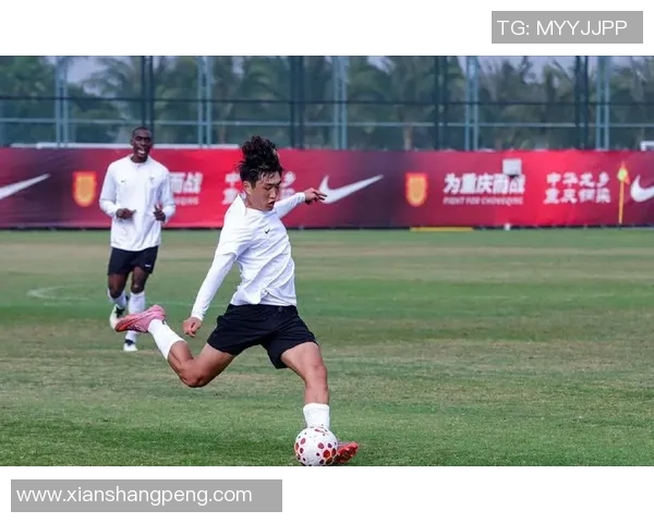 曝德国球队欲签下国足18岁红星，或将在本年冬窗正式加盟，令人振奋